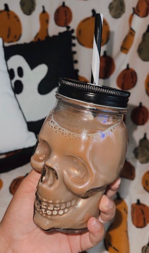 These skull cups are so cute! Perfect for Spooky Szn ☠️ #halloween #skullcup #skull Halloween Bathroom Decorations, Party Makeup Looks, Tumbler Glass, Spooky Szn, Pretty Mugs, Glass Cups, Gothic House, Drinking Glasses, Party Makeup