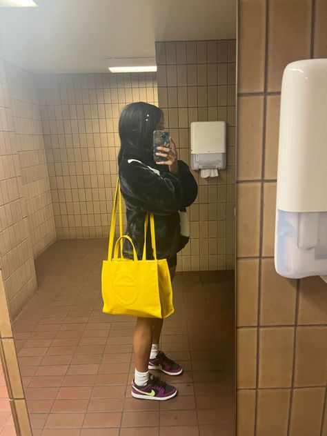 Medium Telfar Bag Outfit, Yellow Telfar Bag, Yellow Telfar, Low Nike Dunks, Medium Telfar Bag, Telfar Bag Outfit, Medium Telfar, Telfar Bag, Dunk Lows