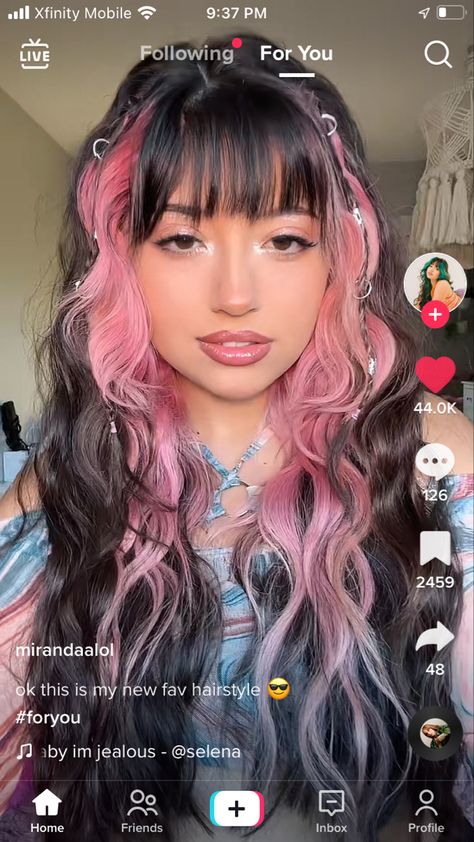 Hairdye Ideas With Bangs, Caramel Hair With Pink Highlights, Fun Dyed Hair Ideas, Different Styles To Dye Your Hair, Split Dyed Hair Pink And Brown, Miranda Rae Hair Pink, Pink Peak A Boo Curly Hair, Two Color Hair Dye Ideas With Bangs, Brown Hair Pink Money Piece