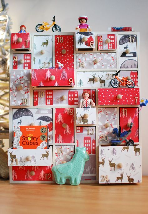 Wood Advent Calendar, Advent Calendar Kit, Advent Calendar Ideas, Wooden Advent Calendar, Calendar Kit, Inexpensive Christmas, Diy Christmas Presents, Christmas Window Decorations, Advent Calenders