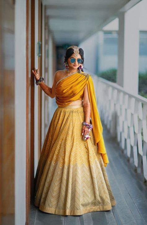 Alternate & Cool New Ways To Drape Your Dupatta For The Mehendi! | WedMeGood Indo Western Outfits, Haldi Ceremony Outfit, Mehendi Outfit, Haldi Outfits, Haldi Outfit, Mehendi Outfits, Current Obsession, Ceremony Dresses, Traditional Indian Outfits