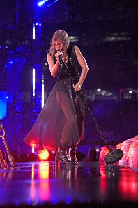 Taylor Swift Reputation Concert in the Rain Photos | POPSUGAR Celebrity Taylor Rain, Reputation Tour, Taylor Swift Dress, Photos Of Taylor Swift, Taylor Swift Reputation, Rain Photo, Taylor Swift Web, Swift Tour, All About Taylor Swift