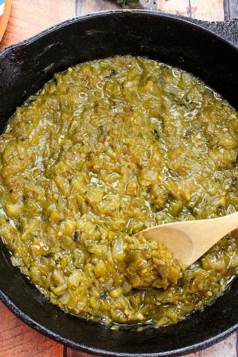 Hatch Green Chili Sauce Hatch Green Chili Sauce, Hatch Pepper Recipes, Chili Receipes, Hatch Green Chili Recipe, Hatch Chilies, Hatch Chili Recipes, Hatch Peppers, Hatch Chile Recipes, Roasted Green Chili