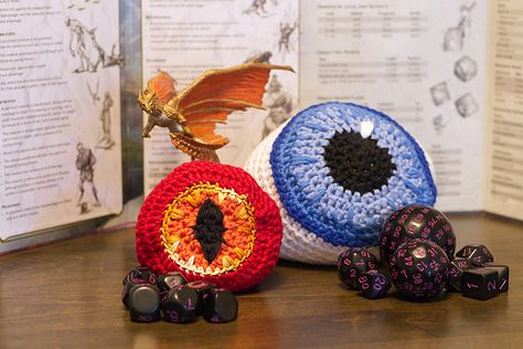 Crochet Potion Bottle Dice Bag Free Pattern, Dice Bag Crochet Pattern Free, Crochet Magic The Gathering, Crochet Dungeons And Dragons, Crochet Dice Bag Pattern, Dice Bag Crochet Pattern, Crochet Dice Bag Pattern Free, Crochet Dice Bag, Dnd Crochet