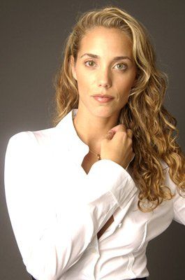 Elizabeth Berkley, Preppy Women, Elizabeth Banks, Saved By The Bell, Women Lifestyle, Halloween Fashion, American Actress, Celebrities Female, Hollywood