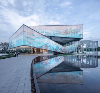 Gallery of Exhibition Center of Shimao Shenzhen-Hong Kong International Center / SHUISHI - 28 World Architecture Festival, Exhibition Building, Zaha Hadid Architects, Facade Architecture, Landscape Pictures, Exhibition Space, Facade Design, Urban Landscape, Art Center