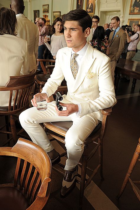 White Tuxedo Wedding, Herren Style, Style Masculin, Look Formal, White Suit, Savile Row, Sharp Dressed Man, Herren Outfit, Mens Fashion Suits