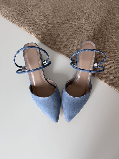 Blue Bride Shoes, Blue Wedding Sandals, Bride Shoes Wedding, Wedding Shoes Blue, Blue Block Heels, Blue Bridal Shoes, Wedding Shoes For Bride, Blue Bride, Dusty Blue Wedding