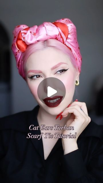 Vintage hair turban style How To Tie A Square Scarf On Head, Tying Hair With Scarf, Tie A Head Scarf Tutorials, Vintage Scarf Ideas, Hair Turban Tutorial, Scarf Bun, Hair Scarf Tutorial, Tie A Turban, Head Scarf Tutorial