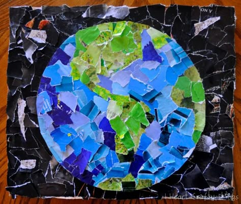 I saw a fabulous magazine clippings Earth Day Collage at Artsonia and put it on our To-do list for Earth Day this year. All my kids pitched in making this Earth Day Craft, but kids could easily do it themselves. I love how ours turned out! {This post contains affiliate links for your convenience. Read our Disclosure Policy for more … Kollage Konst, Ochrana Prírody, Earth Day Projects, Recycled Magazines, Simple Collage, Collage Kunst, Earth Day Crafts, Earth Day Activities, Art Appliqué