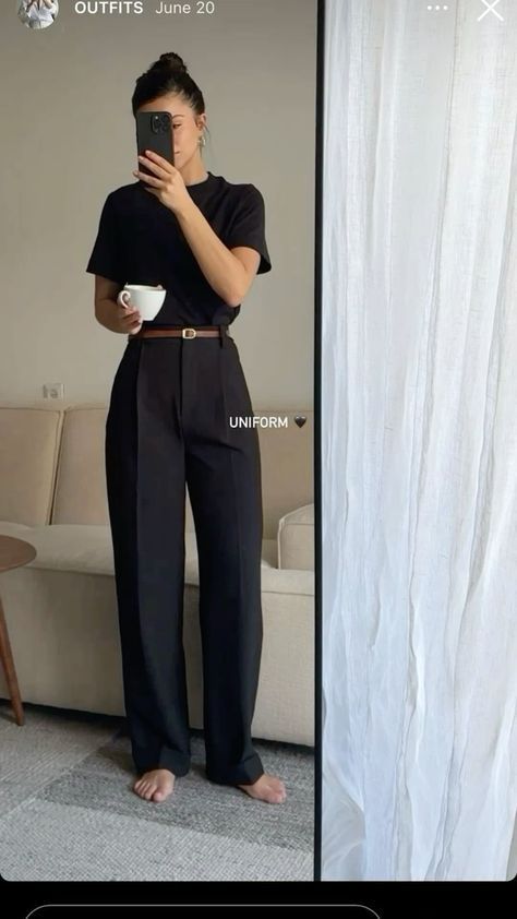 Corporate Baddie, Smart Casual Work, Casual Work Outfits Women, Professional Outfits Women, Stylish Work Attire, Corporate Outfits, Business Casual Outfits For Work, Elegante Casual, Going Viral