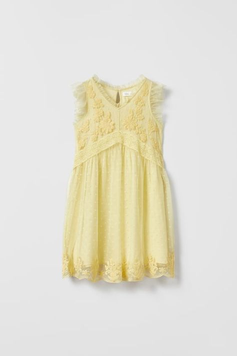 Discover great products at the best prices at Dealmoon. Zara EMBROIDERED TULLE DRESS. Price:$15.99 at Zara Zara Tulle Dress, Zara Kids Dress, Zara Girls Dresses, Embroidered Tulle Dress, Tweed Shift Dress, Long Sleeve Ruffle Dress, Dress Pastel, Embroidered Motifs, Seersucker Dress