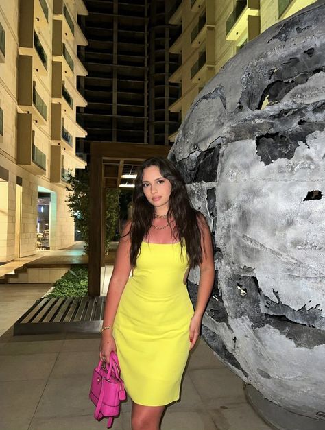 A yellow dress styled with a pink bag💗💛 and gold chaines💫 Yellow Heels Outfit, Neon Yellow Dress, Neon Yellow Dresses, Yellow Dresses, Yellow Heels, Heels Outfits, Pink Frames, Pink Shoes, Dress Ideas