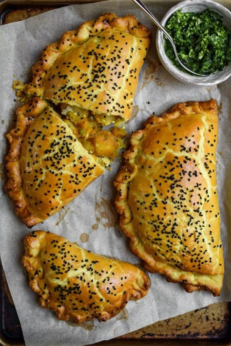 Potato Pasties, Coriander Chutney, Cilantro Chutney, Veggie Meal, Savoury Tarts, Savoury Pies, Savory Pastry, Summer Picnics, Savory Tart