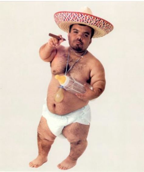 Viva el midget Mexican Pictures, Short Person, Happy Birthday Funny, Birthday Humor, Birthday Quotes, Little People, Birthday Greetings, Fun To Be One, Birthday Wishes