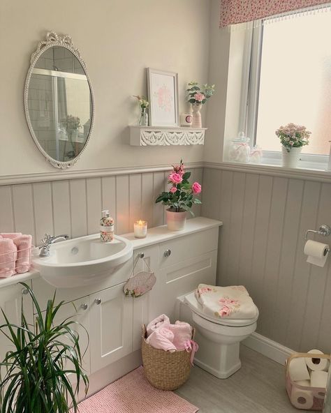 Aesthetic Bathroom, Dream Apartment Decor, Casa Vintage, Dream House Rooms, Bathroom Inspiration Decor, Cute House, Dream Room Inspiration, Dream House Interior, Room Makeover Inspiration