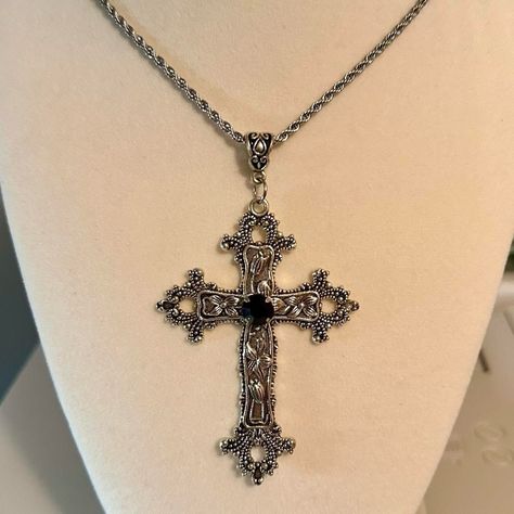 Gothic Black Crystal Cross Charm Necklace Floral Design Big Punk Goth Silver Tone Cross Statement Floral Cross Pendant Stainless Steel Silver Tone Necklace With Floral Design Cross *Chain Length: 45cm, 50cm Or 60cm.(Let Me Know Which One Would You Like).(-: *Cross Size: 7x5cm. *Cross Material: Zinc Alloy. Will Ship Next Day Or Same Day If Possible. Make A Bundle Of 2 Or More Items And Save $2 (Message Me First!) #Gift#Handmadenecklace #Gothiccross #Rosary #Crossnecklace Gothic Cross Necklace Han Black And Silver Cross Necklace, Antique Cross Necklace, Silver Necklaces Chain, 90s Cross Necklace, Big Silver Cross Necklace, Cross Necklace Goth, Silver Goth Jewelry, Mall Goth Jewelry, Goth Cross Necklace