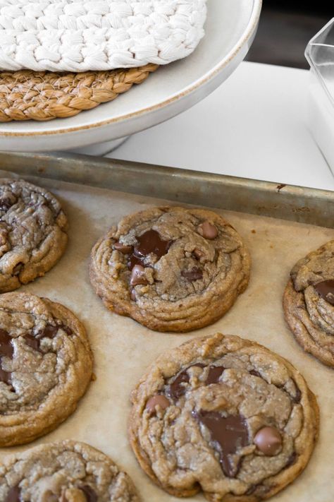 » Chocolate Chip Cookies Winter Cookies, Best Chocolate Chip Cookie, Deilig Mat, Milk Chocolate Chips, Chewy Cookie, Sweet Taste, Cookies Recipes Chocolate Chip, Food Obsession, Pretty Food