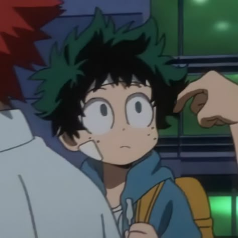 Izuku Midoriya Blushing, Izuku Blushing, Cute Galaxy Wallpaper, Midoriya Izuku, Izu, Fluttershy, Izuku Midoriya, An Anime, Reaction Pictures