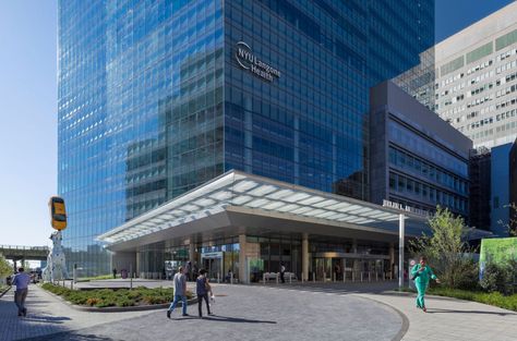 NYU Langone Health, Helen L. and Martin S. Kimmel Pavilion - ennead Nyu Langone, New York University, Hospital Design, Healthcare Design, Midtown Manhattan, York University, Best Hospitals, Roof Terrace, Master Plan