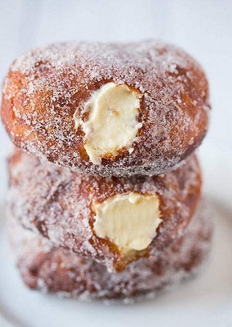 Apple Fritter Doughnut Recipe, Chocolate Glazed Donuts Recipe, Beignets Cuits, Sugar Donuts Recipe, Homemade Doughnut Recipe, Sweet Potato Pecan Pie, Mini Donut Recipes, Cinnamon Sugar Recipes, Cider Donuts Recipe