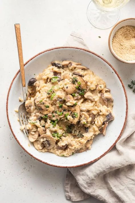 Vegan Mushroom Risotto - Simply Quinoa Rice Lemon, Vegan Mushroom Risotto, Vegan Risotto, Creamy Risotto, Mushroom Risotto Recipes, Vegan Ideas, Vegan Mushroom, Simply Quinoa, Plant Based Diet Recipes