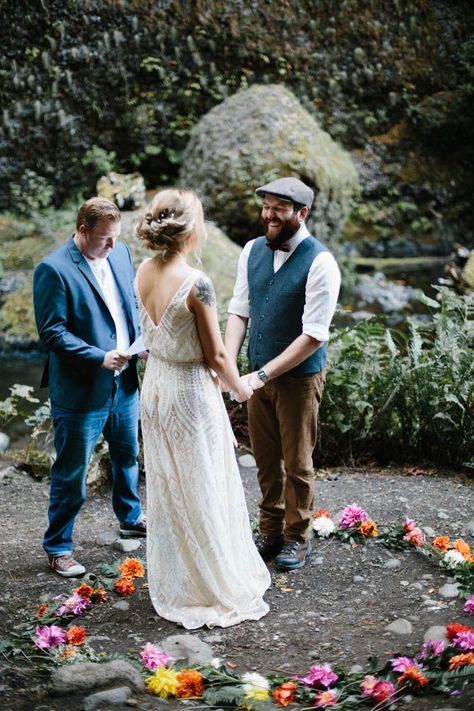 Obsessing over this ceremony location | Image by Abby Tohline Photography Co. Elopement Altar Ideas, Whimsical Elopement, Waterfall Wedding, Mountain Top Wedding, Wedding Moodboard, Lakeside Wedding, Flower Circle, Wedding Ceremony Flowers, Wedding Vision