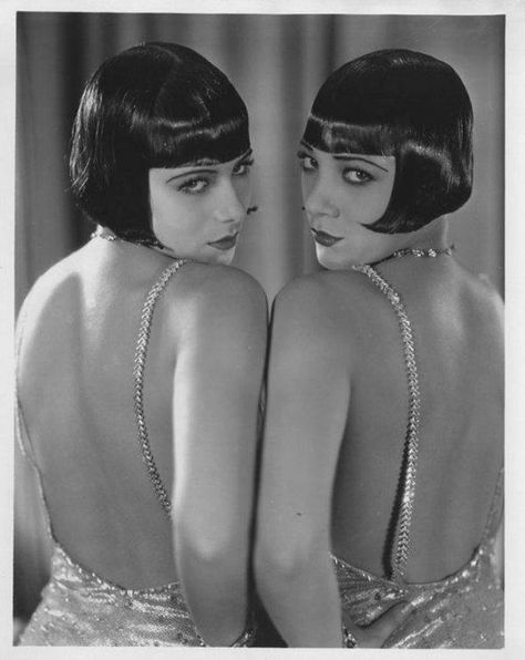 Eleanor and Carla Gutchrlein, dancers and flappers, in 1920s Dolly Sisters, Flapper Girls, Ziegfeld Follies, Ziegfeld Girls, Vintage Burlesque, Louise Brooks, Flapper Girl, Actrices Hollywood, Roaring Twenties