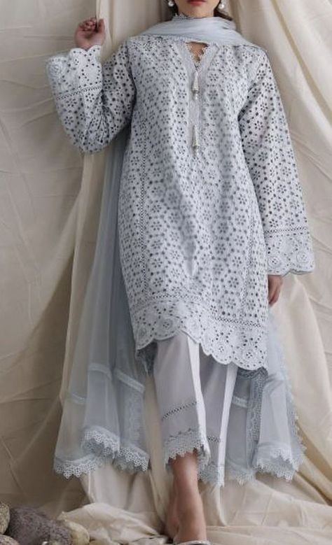 Dress Outfits Winter, Lace Suit, Lace Dress Design, Outfits For Fall, Latest Dress Design, Pakistani Fashion Casual, Trendy Shirt Designs, Aesthetic Dress, Pakistani Dresses Casual