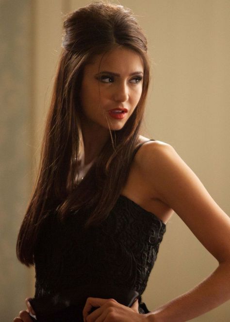 Katherine Pierce | Villains Wiki | Fandom Katherine Pierce Masquerade Ball, Katherine Pierce Outfits, Katerina Petrova, Vampire Diaries Wallpaper, Glasses Makeup, Daniel Gillies, Beach Friends, Vampire Diaries Cast, Katherine Pierce