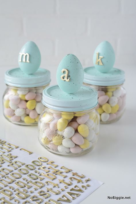 Easter Jar, Homemade Easter Gifts, Jelly Bean Jar, Easter Rabbit Decorations, Mason Jar Candy, Easter Gift For Adults, Nutella Jar, Easter Egg Candy, Easter Crafts For Adults