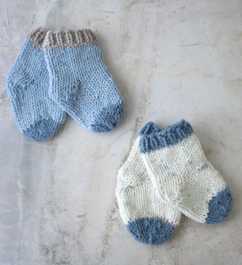 Baby Socks Knitting, Baby Socks Free Knitting Pattern, Knitted Baby Socks, Baby Socks Knitting Pattern, Baby Socks Pattern, Knitting Easy, Socks Knitting Pattern, Baby Socks Knit, Knitted Stuff