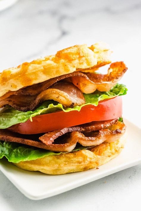 Keto Blt, Chaffle Sandwich, Keto Sandwiches, Blt Recipe, Chaffle Recipes, Bacon Sauce, Keto Chaffles, Keto Chicken Salad, Bacon Eggs Breakfast