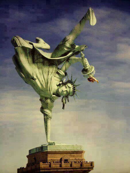 Lady Liberty Breakdance in USA *posted by Hip Hop Fusion Rhythm And Poetry, Cultura Hip Hop, Real Hip Hop, The Statue Of Liberty, Hip Hop Art, Lady Liberty, Dance Life, Hip Hop Culture, Lets Dance