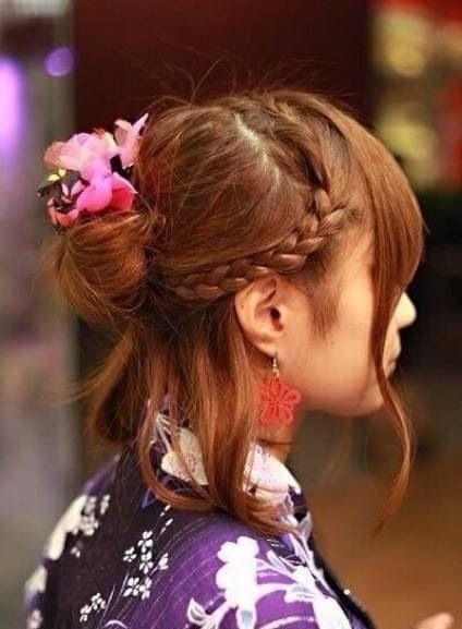 10 Amazing Japanese and Korean Bun Hairstyles [2019 Trend] Yukata Hairstyle, Japanese Hairstyle Traditional, Hairstyles Asian, Half Bun Hairstyles, Japanese Yukata, Traditional Hairstyle, Edgy Haircuts, Braided Bun Hairstyles, Spiky Hair