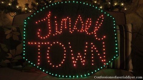 Christmas Exterior, Christmas Signs Diy, Diy Christmas Lights, Christmas Light Installation, 2014 Christmas, Tacky Christmas, Merry Christmas Diy, Christmas Porch Decor, Xmas Lights