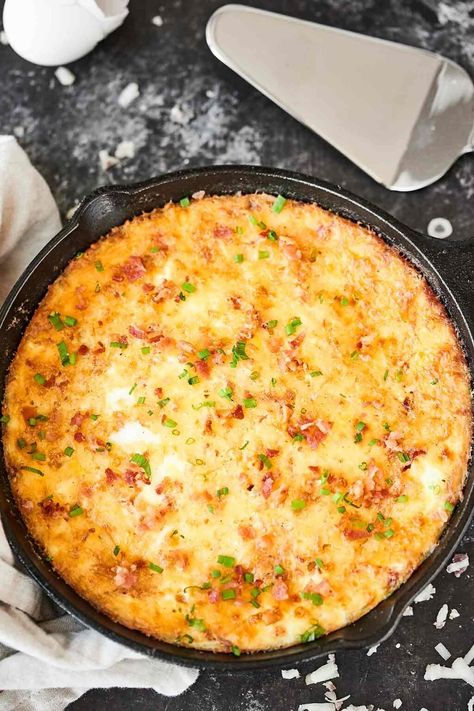 Crustless Quiche Lorraine Recipe - Bacon Gruyere Egg Bake Easy Filling Breakfast, Crustless Quiche Lorraine, Quiche Recipes Crustless, Bacon Quiche Recipe, Keto Brunch, Quiche Lorraine Recipe, Primal Blueprint, Frozen Pie Crust, Quiche Recipes Easy