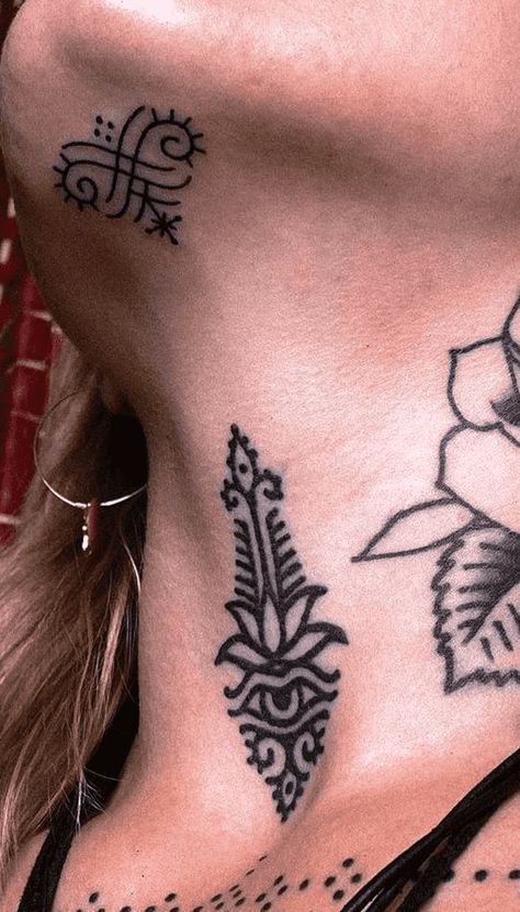 Chin Tattoo Design Images (Chin Ink Design Ideas) Face Ornament Tattoo, Symmetrical Neck Tattoos Women, White Ink Neck Tattoo, Rear Neck Tattoo, Under The Chin Tattoo Woman, Ornamental Throat Tattoo, Neck Tattoo Font, Under The Chin Tattoo, Sammi Core