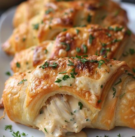 A Pacific Northwest Treat: Chicken Stuffed Crescent Rolls with Oregon Flavors Chicken Stuffed Crescent Rolls, Stuffed Crescent Rolls, Green Landscapes, Seasoned Chicken, Chicken Stuffed, Crescent Dough, Crescent Rolls, Chicken Seasoning, Lush Green