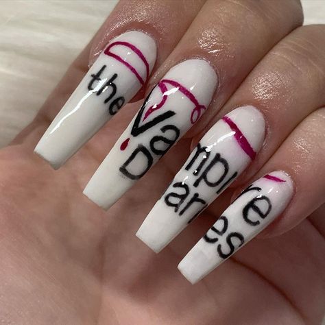 Nails By Mollie🤍 on Instagram: “The Vampire Diaries! (Swipe to see tiktok!) please tag @glitterbels and @nails_by_annabel_m   All products used are from…” Vampire Nails, Basic Nail, Classy Nail Art Ideas, Art 101, Halloween Acrylic Nails, Games Diy, Masks Diy, Halloween Recipe, Claw Nails