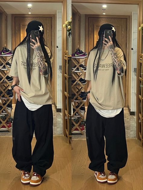 Baggy Clothes Outfit Drawing Reference, Unisex Grunge Outfits, Dancer Outfits Baggy, Hypebeast Outfit Girl, Masculine Aesthetic Outfits, Fem Masculine Outfits, Soft Masc Outfits, Outfit Hip Hop, Soft Masc