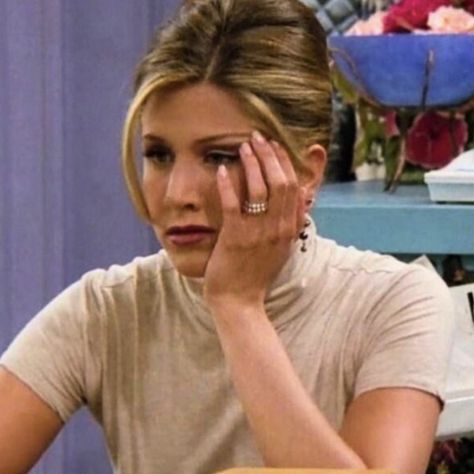 Monday mornings as told by #RachelGreen 😩 #jenniferaniston #rachelgreenedit #rachelgreenoutfits #jenniferanistonhair #therachel #mondaymood #meme #nostalgia #friends #friendsmemes Wrong Generation, Rachel Green Style, Jeniffer Aniston, Rachel Green Outfits, Jennifer Aniston Hair, Jen Aniston, Friends Cast, Friends Moments, Matthew Perry