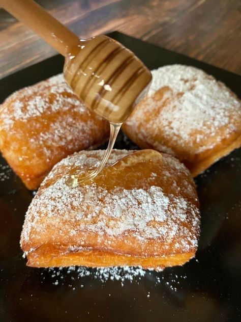 Beignets Aesthetic, Frog Food, Kitchen Ideas Black, Beignet Recipe, Straw Crafts, Princess And The Frog, Orange Garland, Black House Exterior, The Princess And The Frog