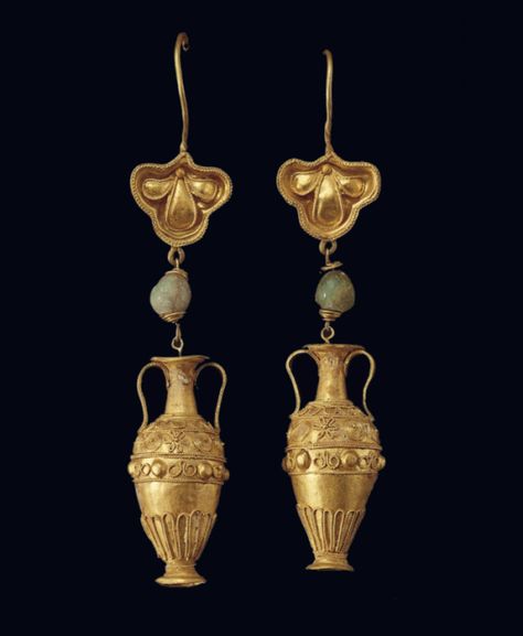 Ancient Greek Clothing, Greek Accessories, Ancient Roman Jewelry, Ancient Greek Jewelry, Ancient Jewels, Bijoux Art Nouveau, Roman Jewelry, Ancient Jewellery, Historical Jewellery