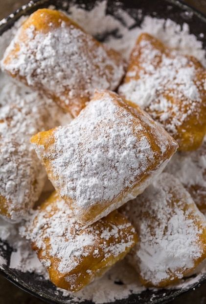 Now you can have New Orleans-Style Beignets without leaving home! #beignets #neworleans #doughnuts Beignet Recipe, Baker By Nature, Snacks Für Party, Köstliche Desserts, Donut Recipes, Beignets, Pavlova, Powdered Sugar, Brunch Recipes