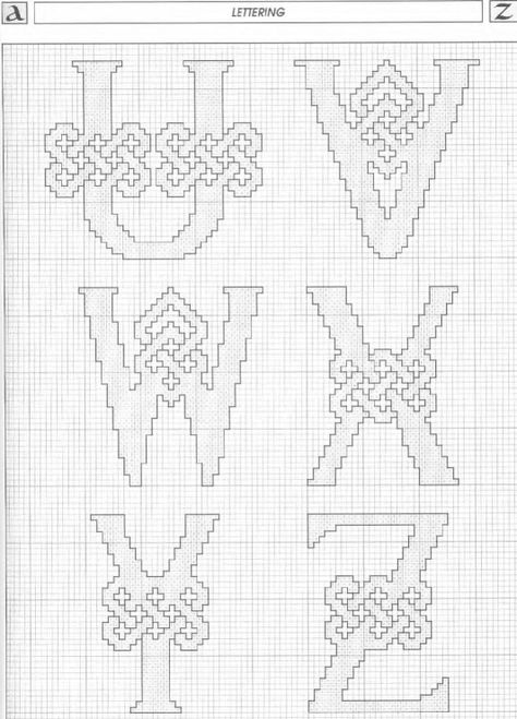 Scottish Cross Stitch, Celtic Cross Stitch Patterns, Crochet Animal Bookmarks, Irish Cross Stitch, Bookmark Crochet Tutorial, Cross Stitch Cow, Bookmark Easy, Celtic Alphabet, Embroidered Alphabet