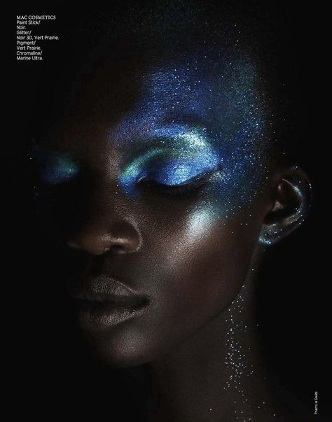 Cosmic Makeup, Facepainting Halloween, Thierry Le Goues, Facepainting Ideas, Editorial Makeup, Creative Makeup, Black Star, Aesthetic Makeup, Body Painting