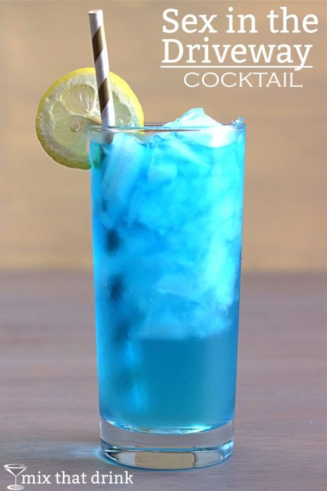 Funny Name Cocktails, Coconut Vodka, Blue Drink, Beach Drink, Beach Cocktails, Blue Drinks, Mixed Drinks Alcohol, Liquor Drinks, Fruity Drinks