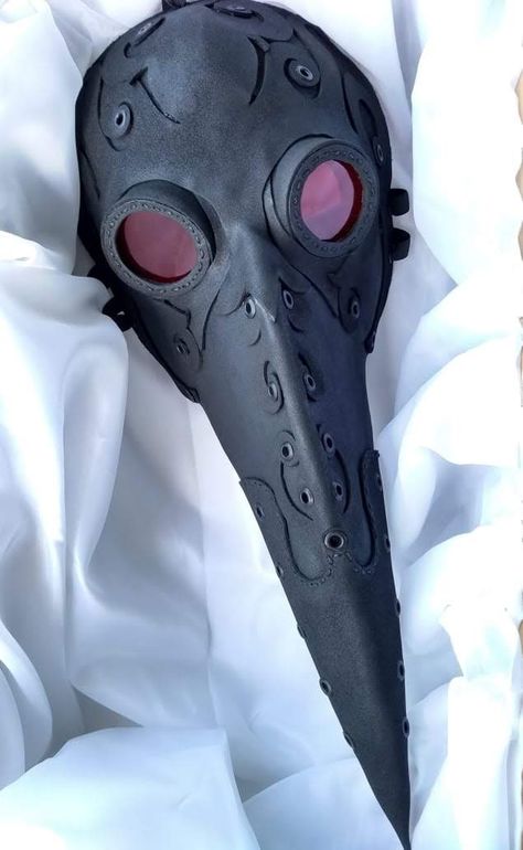 Cool Plague Doctor Mask, Plague Doctor Masquerade Mask, Plague Doctor Mask Front View, Plague Doctor Modern, Plague Mask Drawing Reference, Pleg Doctor Mask, Half Plague Doctor Mask, Crow Mask Aesthetic, How To Make Plague Doctor Mask