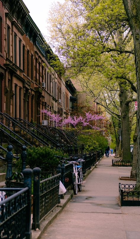 New York Neighborhoods, Brooklyn Neighborhoods, Park Slope Brooklyn, Beautiful Parks, Nyc Baby, Nyc Summer, Autumn In New York, Park Slope, Williamsburg Brooklyn